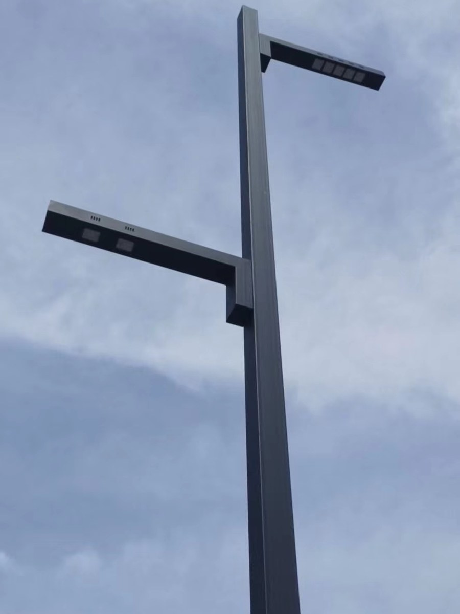 Square-tube Street Light Pole