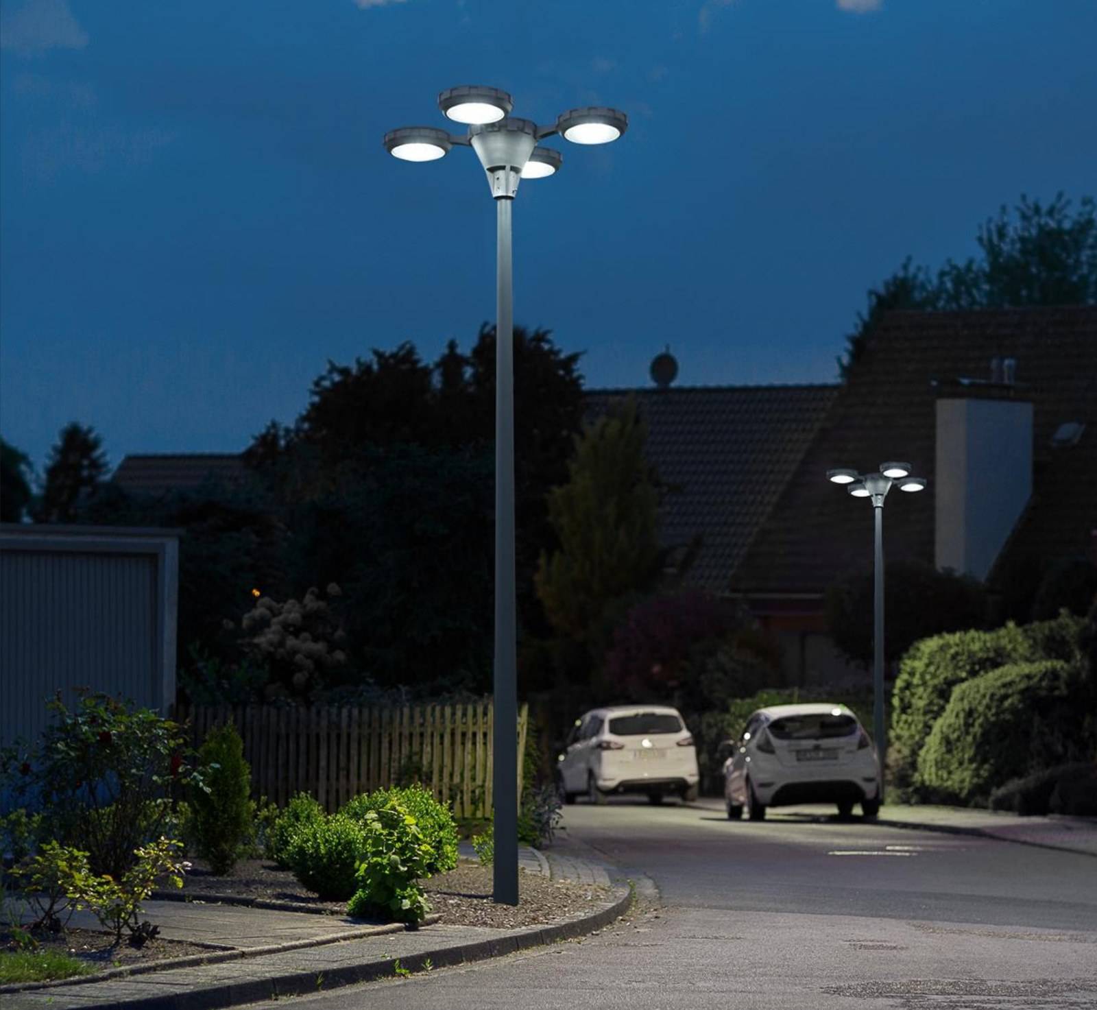 ZC-GGD2005 multi-head cluster post light on a residential road at dusk